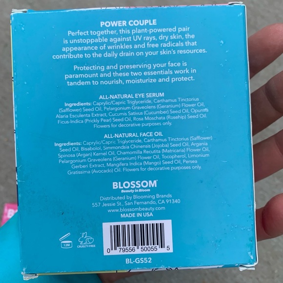 NEW Blossom Beauty Duo Set Eye Serum and Face Oil Real Flowers All Natural - Picture 2 of 4